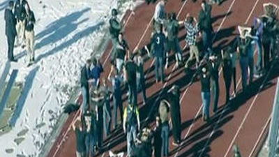 Se suicida tras abrir fuego en una escuela al sur de Denver