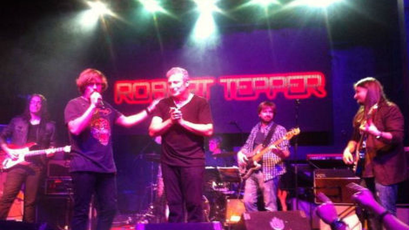 Indicco y Robert Tepper