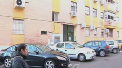 Mejora la superviviente de Alcalá de Guadaíra y aumenta la tensión política