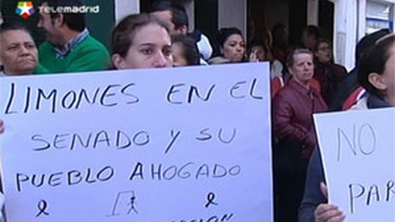 Concentración por los tres familiares muertos por intoxicación alimentaria