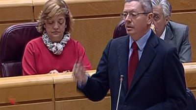 Gallardón: El PSOE se reune con clínicas abortistas mientras el PP defiende a las mujeres