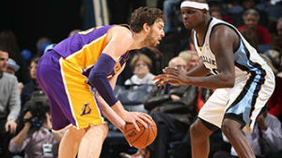 Gasol y Bryant se aprovechan de los diezmados Grizzlies