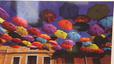 Los paraguas de Getafe, una de las imágenes internacionales del año