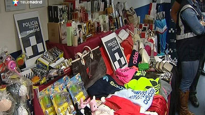 La Policía Municipal madrileña interviene miles de productos falsos o peligrosos