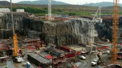 El Gobierno se implica en busca de una solución entre Panamá y Sacyr