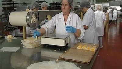 El paro cae en 2013 en 147.385 personas, su primer  descenso anual desde 2006