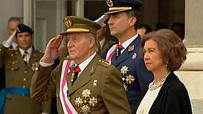 El Rey destaca la ejemplaridad y generosidad de las Fuerzas Armadas y la Guardia Civil