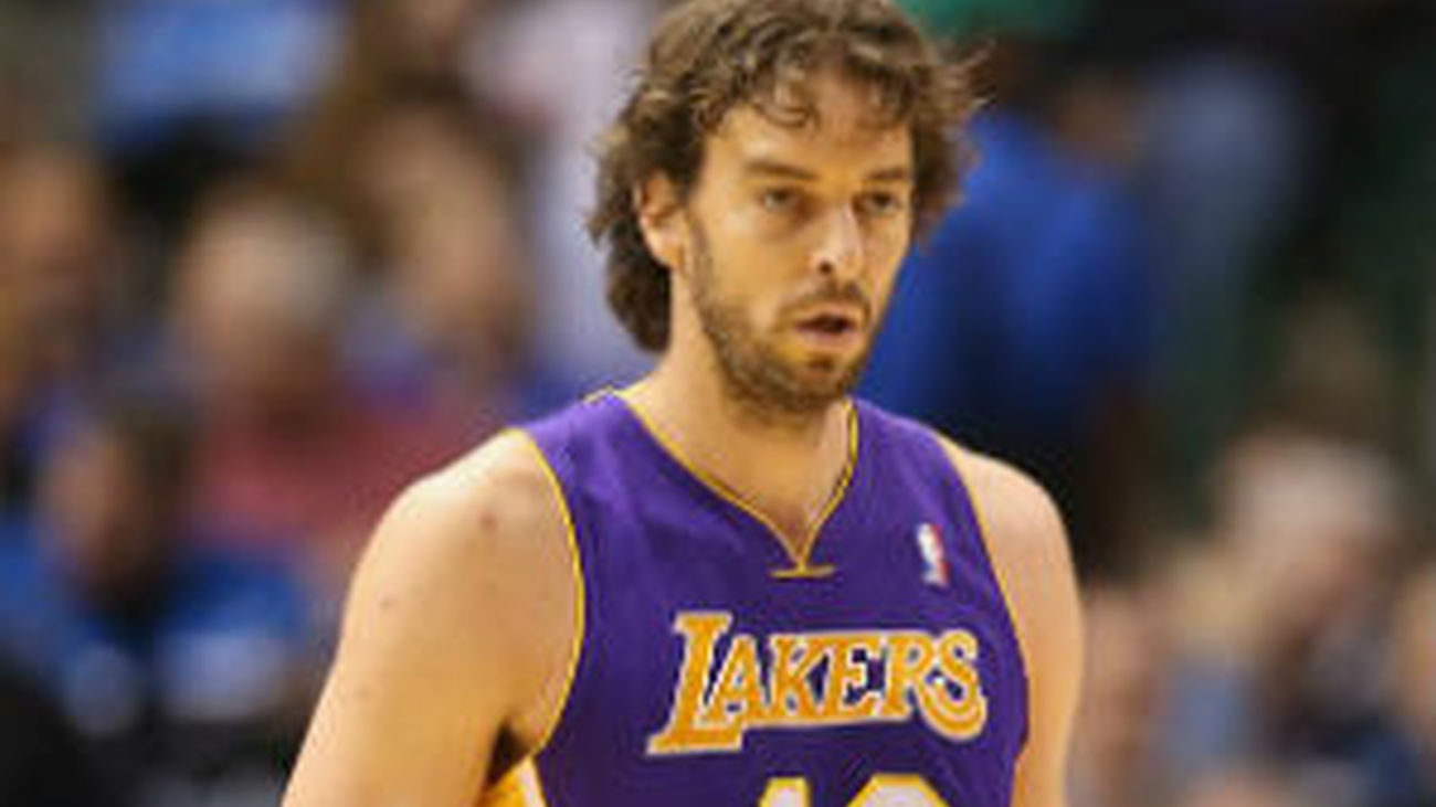Gasol sigue de momento en los Lakers tras fracasar el traspaso