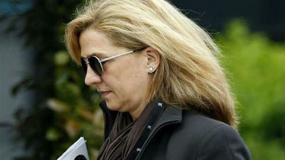 La Policía recomienda que la Infanta Cristina baje en coche la rampa de los Juzgados