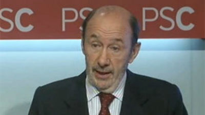 Rubalcaba y Navarro pactan una ofensiva federal que lleve el caso catalán al Congreso