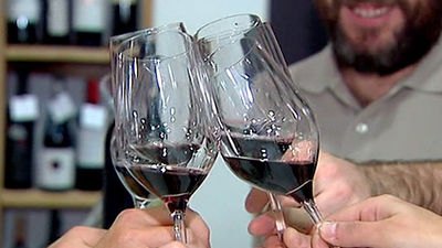 Europa estudia incluir en las botellas de vino una etiqueta de riesgos similar a la del tabaco