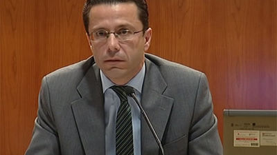 Lasquetty celebra el fin de la huelga de limpieza en el Ramón y Cajal