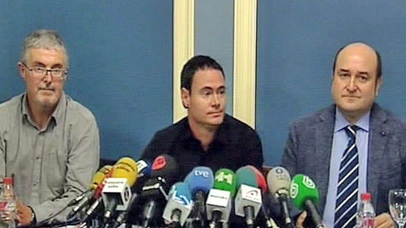 PNV y Sortu tratan de burlar la prohibición con una nueva manifestación