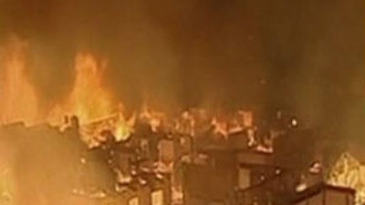 Un gran incendio arrasa un milenario pueblo tibetano de Shangri-la