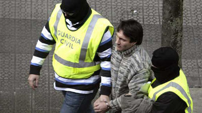 El juez envía a prisión a los ocho detenidos del frente de cárcel de ETA