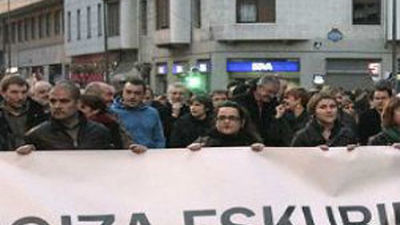 Las víctimas piden que el juez investigue si en la marcha de Bilbao se enalteció a ETA