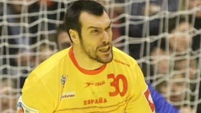 27-25. España tira de raza y casta para derrotar a Noruega