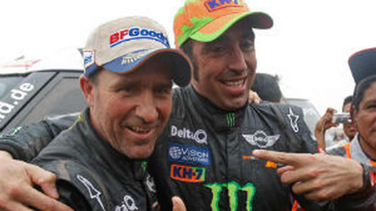 Dakar: Mini da órdenes de equipo para asegurar la victoria de 'Nani' Roma