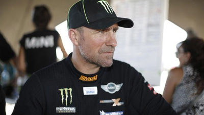 'Rajada' de Peterhansel contra Nani Roma