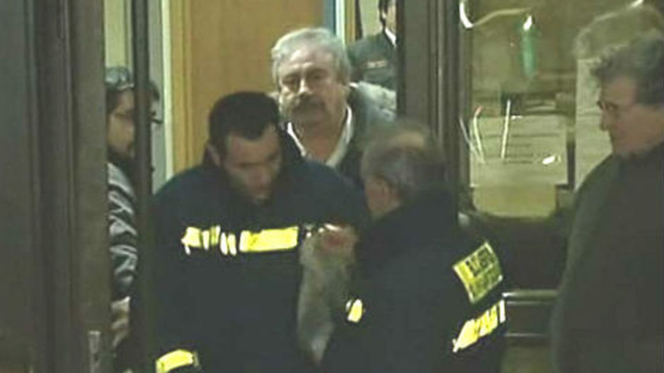 La alcaldesa apoya a los Bomberos tras denunciar ellos una "campaña de acoso"