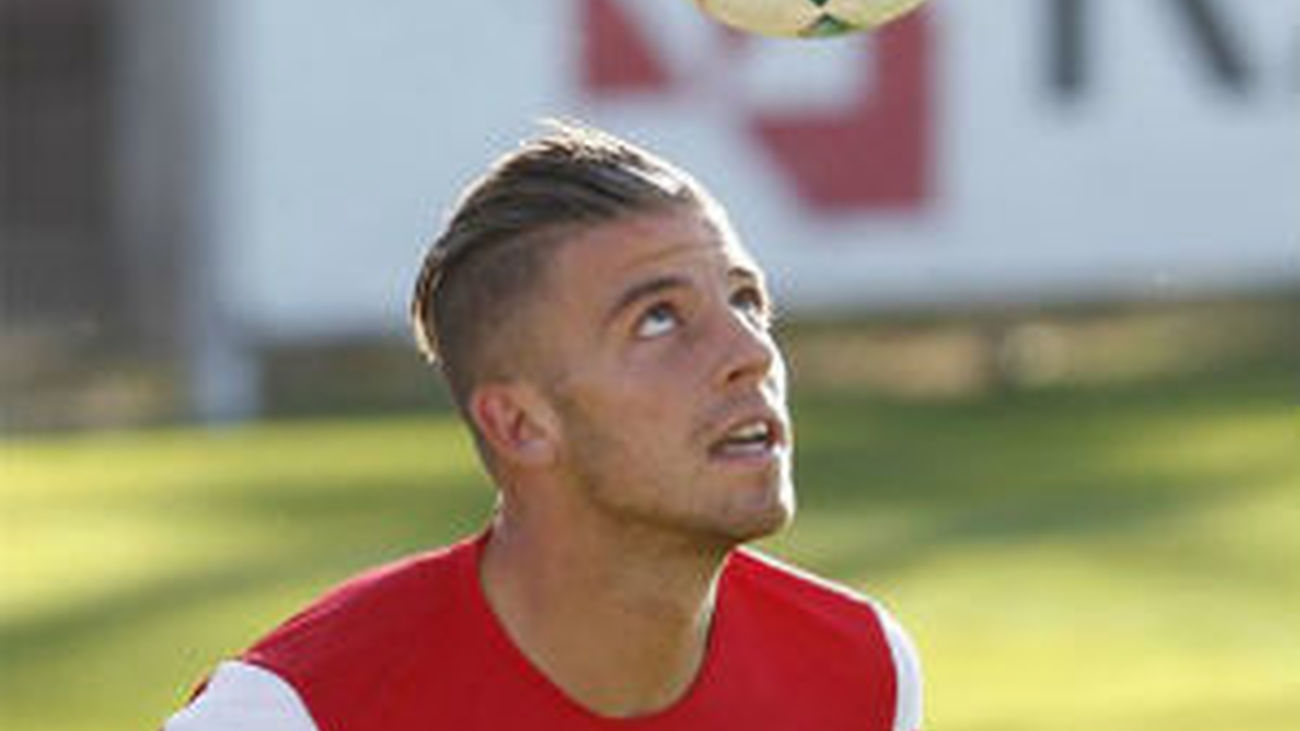 Alderweireld: “No puedo ser feliz en el Atleti si no tengo minutos”