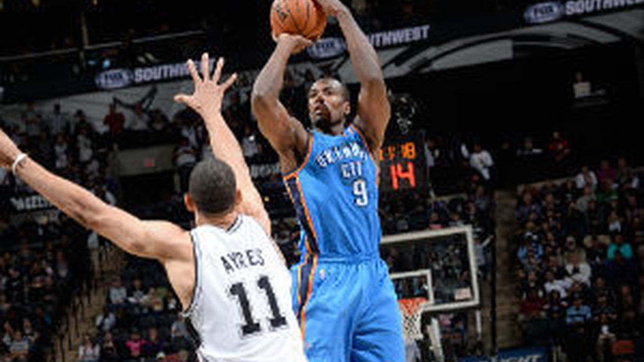 Oklahoma arrebata a San Antonio el liderato con un gran Ibaka