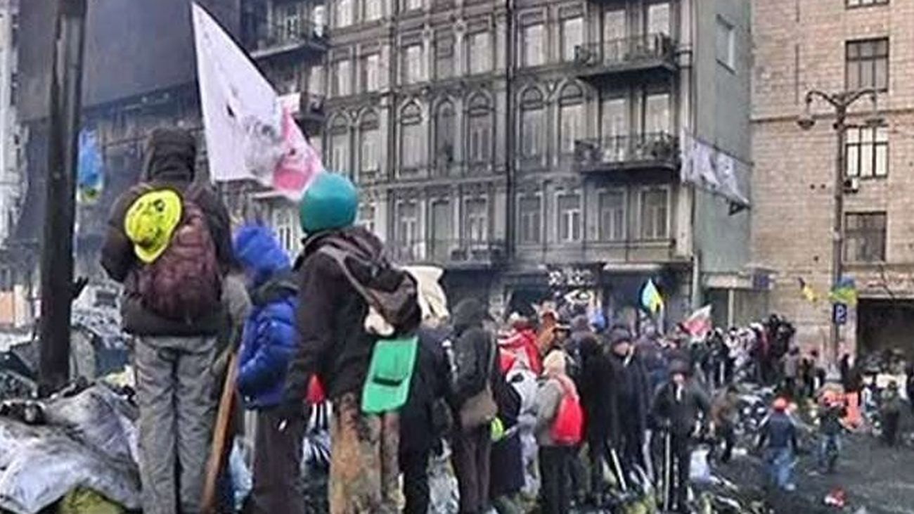 Yanukóvich vuelve a reunirse con los tres líderes de la oposición ucraniana