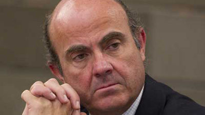 Guindos asegura que los datos implican  que la economía crece a un ritmo superior al 3%