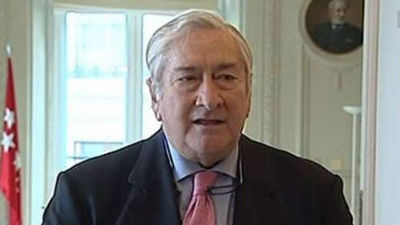 Javier Rodríguez quiere recomponer las relaciones con los profesionales