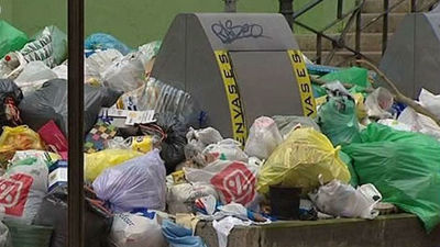 Alcorcón: Más de 700 toneladas de basuras en las calles tras 9 dias de huelga