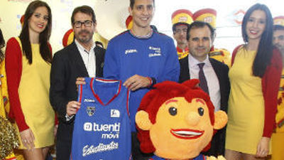 El estudiantil Van Lacke, cuatro semanas de baja