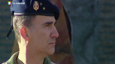 El Príncipe cumple 46 años visitando la Brigada Paracaidista en Paracuellos