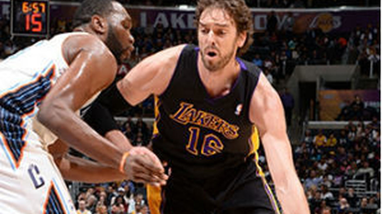 Pau Gasol, ante los Bobcats