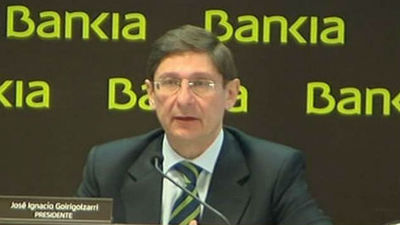 Bankia supera sus propios objetivos y gana 818 millones de euros en 2013
