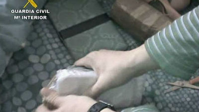 La Guardia Civil incauta 900 kilos de cocaína y detiene  a cinco personas