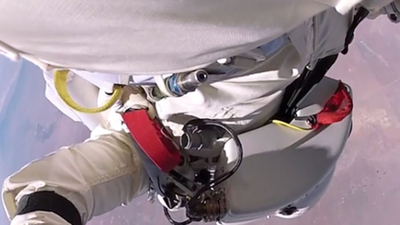 Sacan un nuevo video con imágenes del salto espacial de Felix Baumgartner