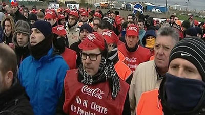 La Comunidad dará "facilidades" para evitar el cierre de Coca-Cola en Fuenlabrada