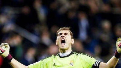 Casillas aumenta a 772 minutos su récord