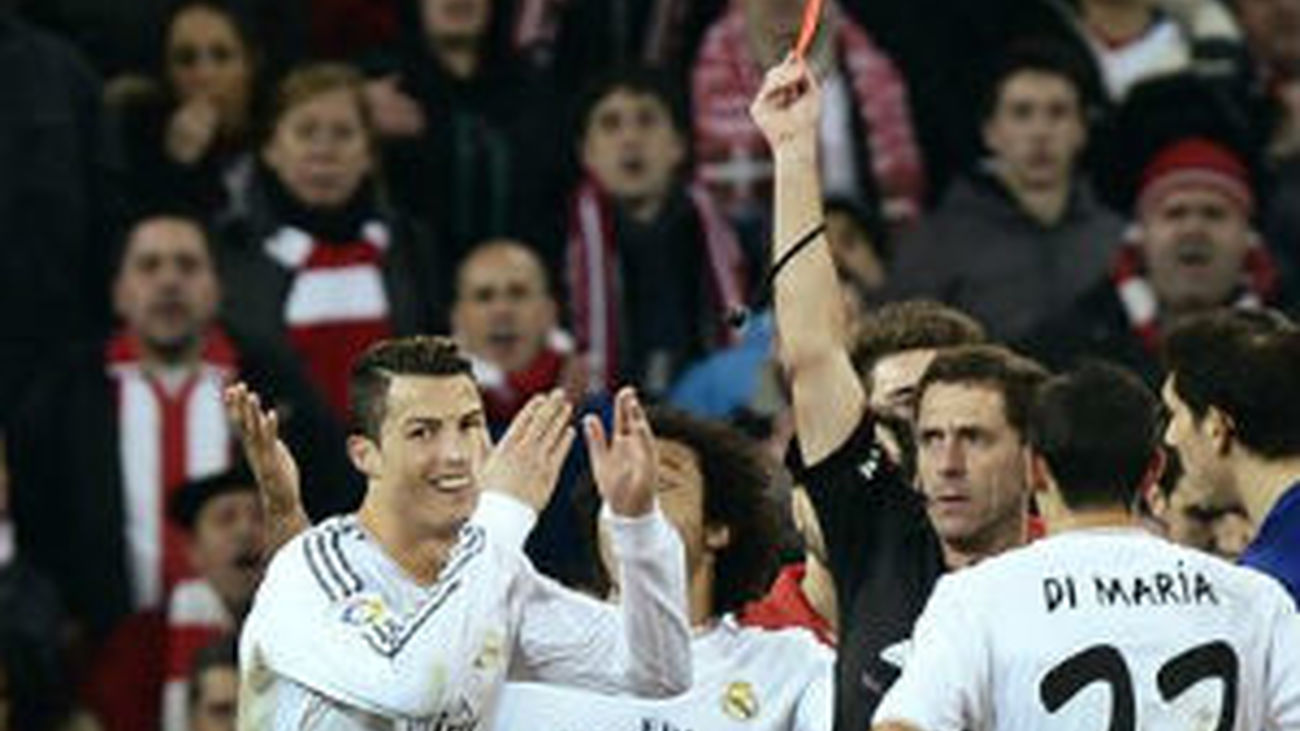 Apelación mantiene los tres partidos a Cristiano