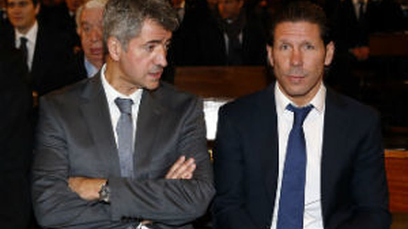 La familia atlética despide a Luis Aragonés en su funeral