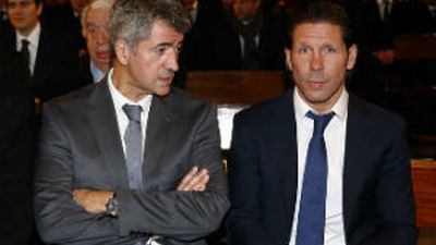 La familia atlética despide a Luis Aragonés en su funeral