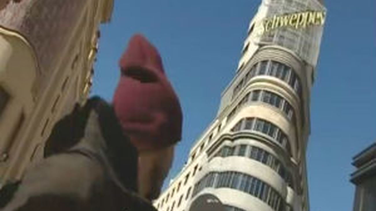 Cartel en la Gran Via de Madrid