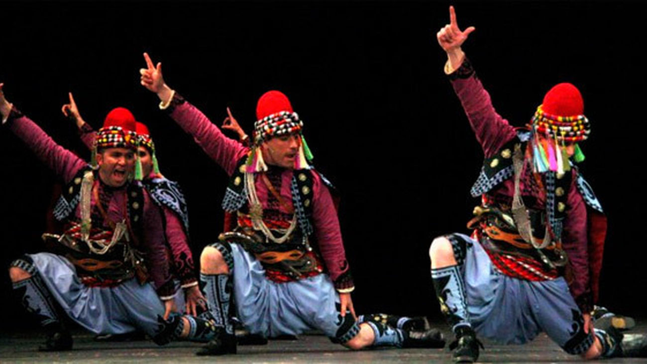 Zeybek, una de las danzas tradicionales turcas
