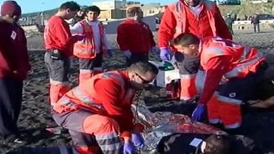 Ascienden a 13 los inmigrantes muertos al intentar cruzar a Ceuta