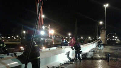 El viento derriba un obelisco de más de 30 toneladas en Madrid