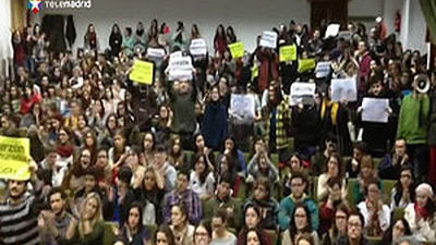 Garzón anula su asistencia a una conferencia por las protestas de colectivos independentistas