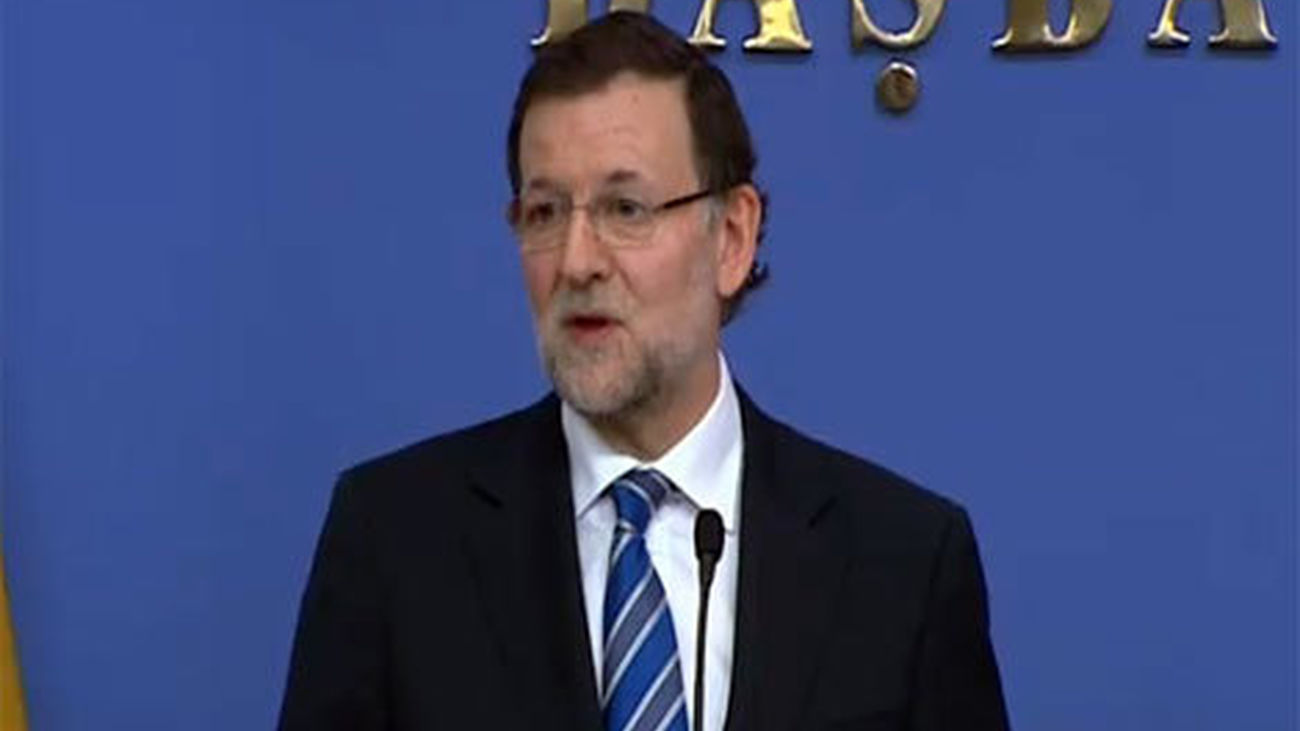 Rajoy, dispuesto a hablar con Más pero no a jugar con la soberanía nacional