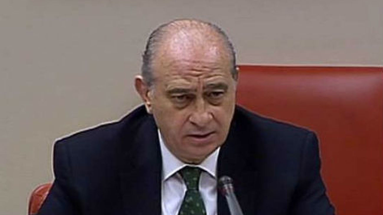 Fernández Díaz admite que se usó en Ceuta material antidisturbios disuasorio