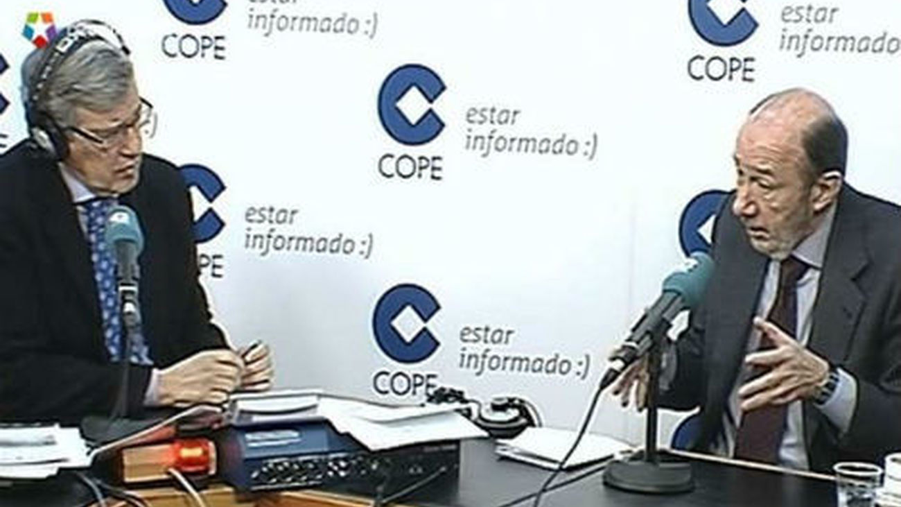 Rubalcaba ve "indecente" disparar a inmigrantes y dice que Fernández Mesa mintió