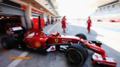 Alonso, segundo en Baréin y RedBull sigue inmerso en problemas